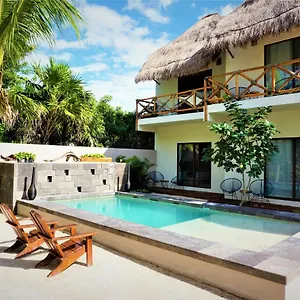 Boutique La Puerta Azul Beachfront - Adults Only Hotel